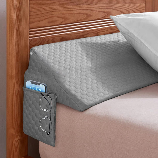 GapGuard ™ Bed Wedge Pillow